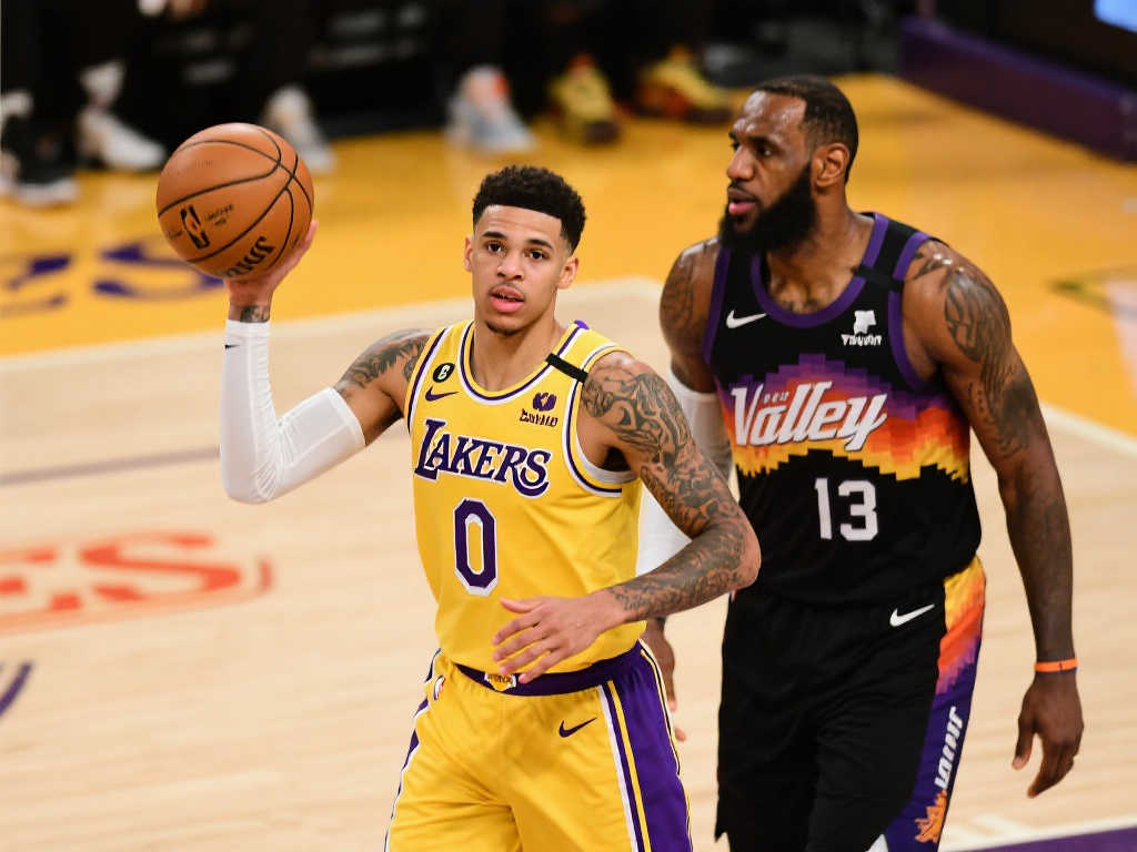 常规赛猛如龙，季后赛掉链子：杰伦格林、里夫斯等5位球星入选